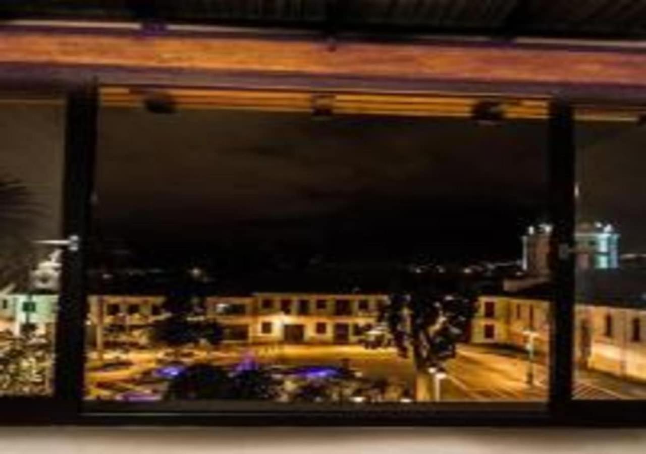 Hotel Azul De La Plaza By Chat Noir Cuenca Luaran gambar