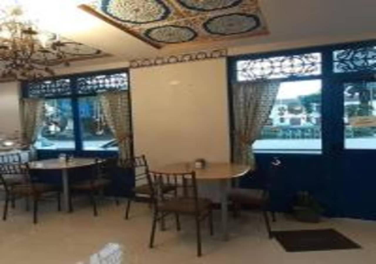 Hotel Azul De La Plaza By Chat Noir Cuenca Luaran gambar